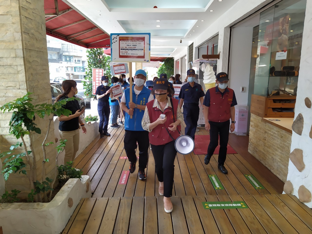萬里區進行24小時全市總動員大清消1(共13張)