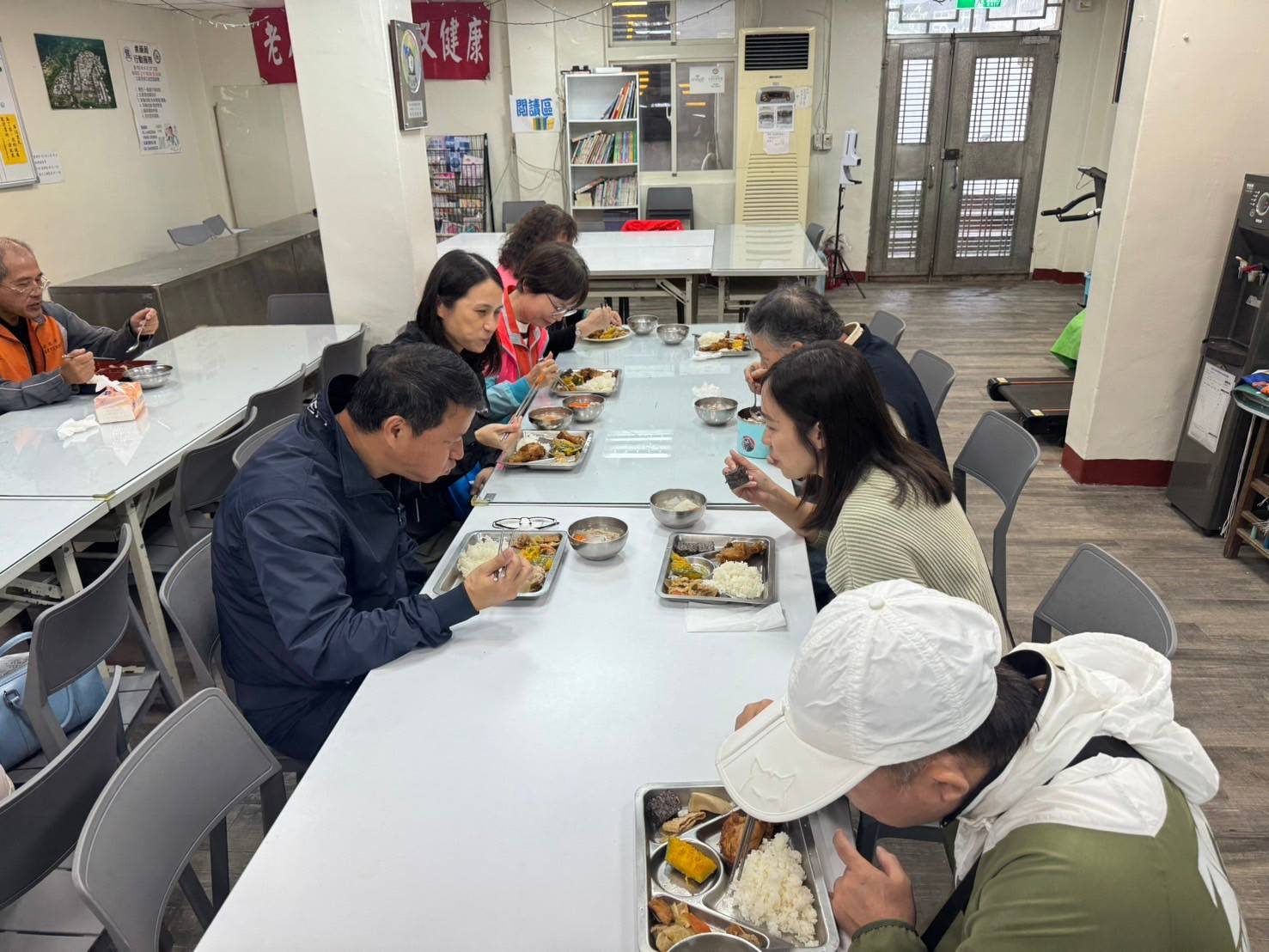 樹林紅致贈北基社區老人共餐加菜-4