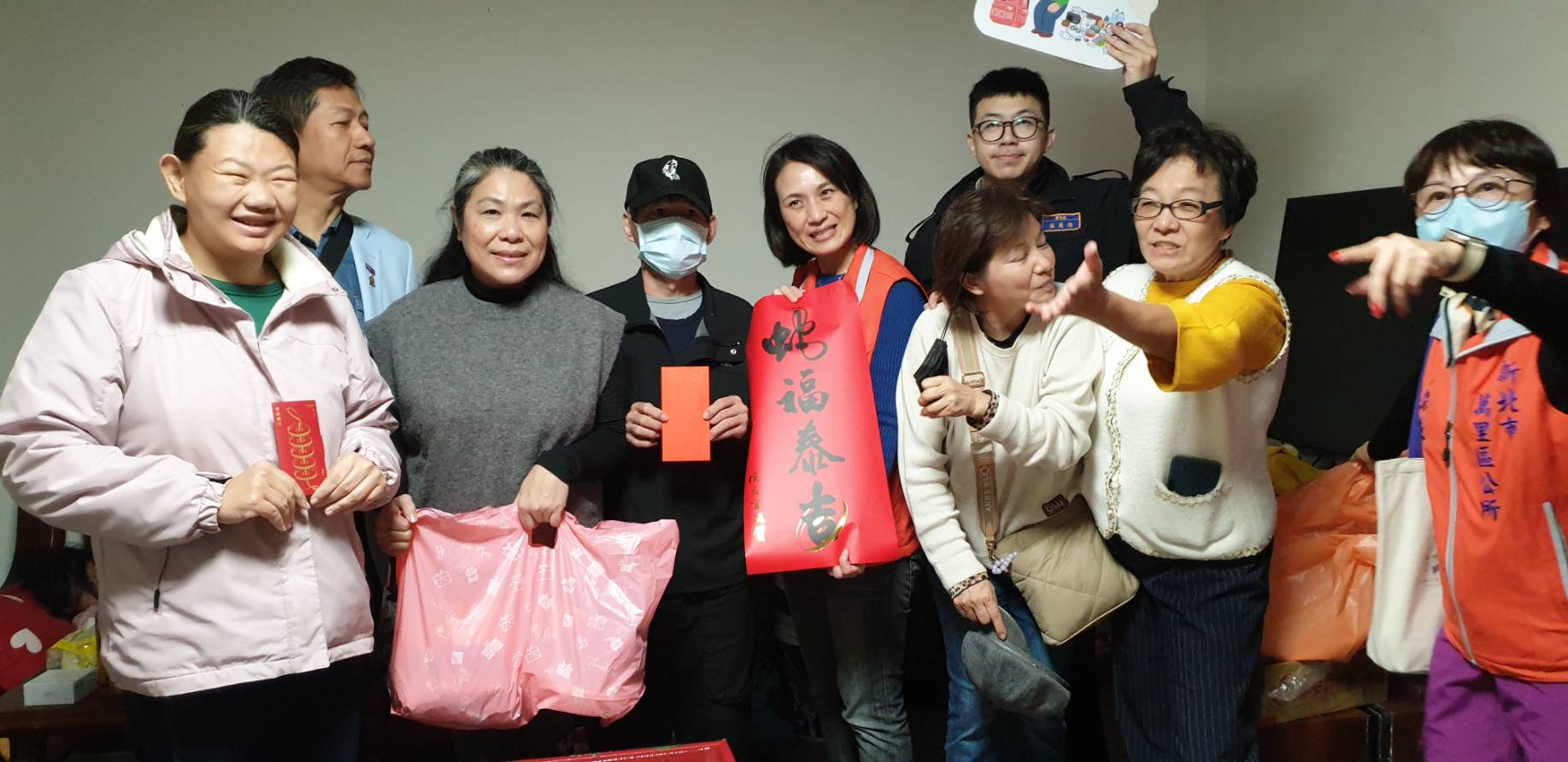 台北長春扶輪社關懷邊緣戶 寒冬問暖贈送愛心物資-8