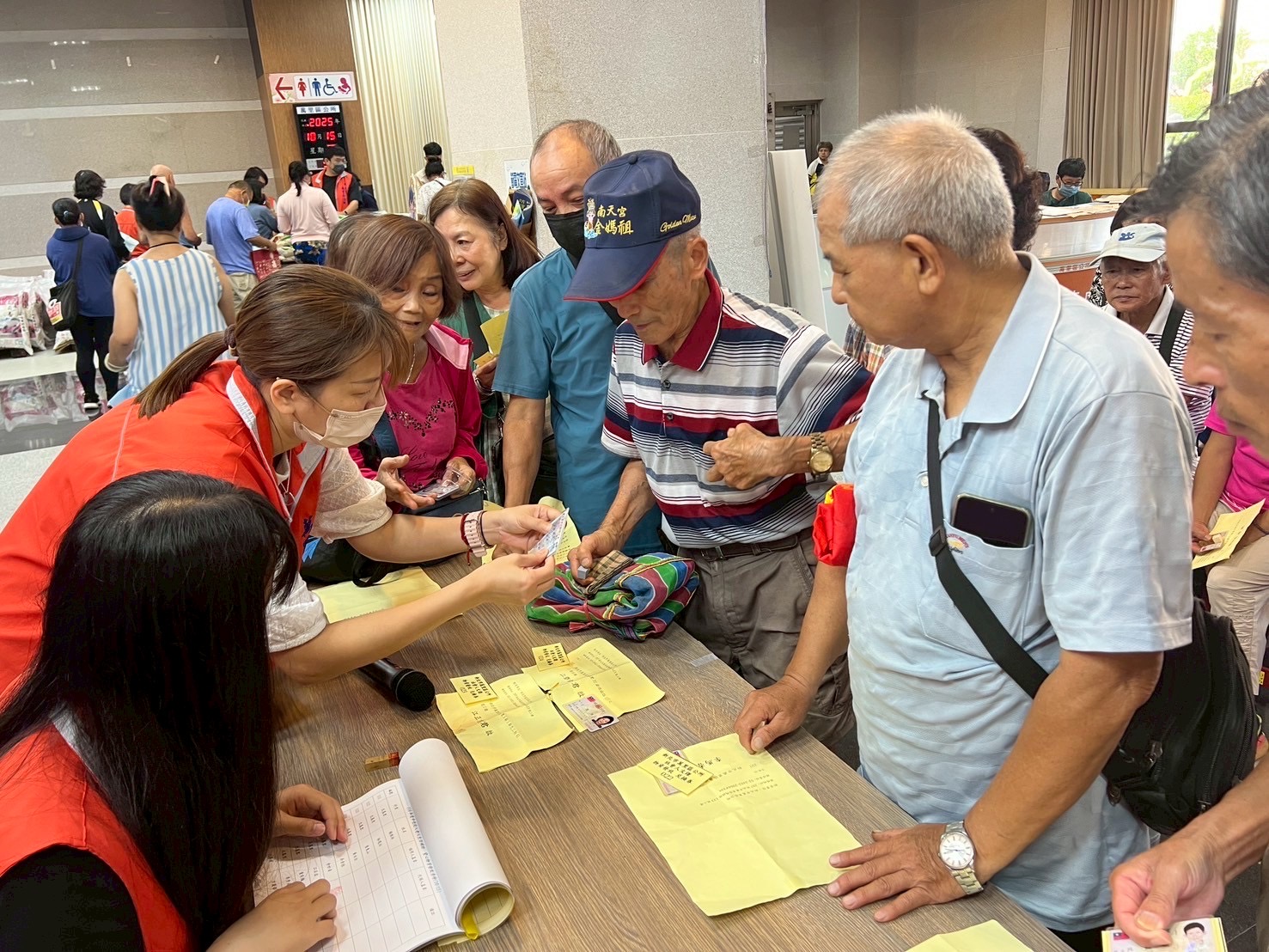 114年重陽敬老禮品禮金發放-5
