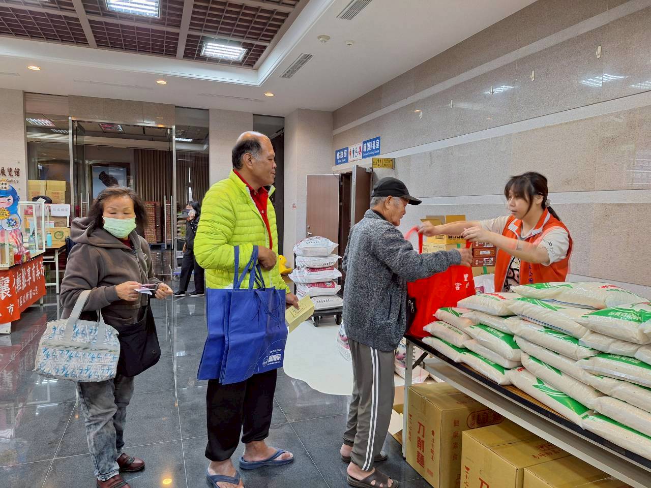 114年「歲末寒冬送暖物資發放活動」-3