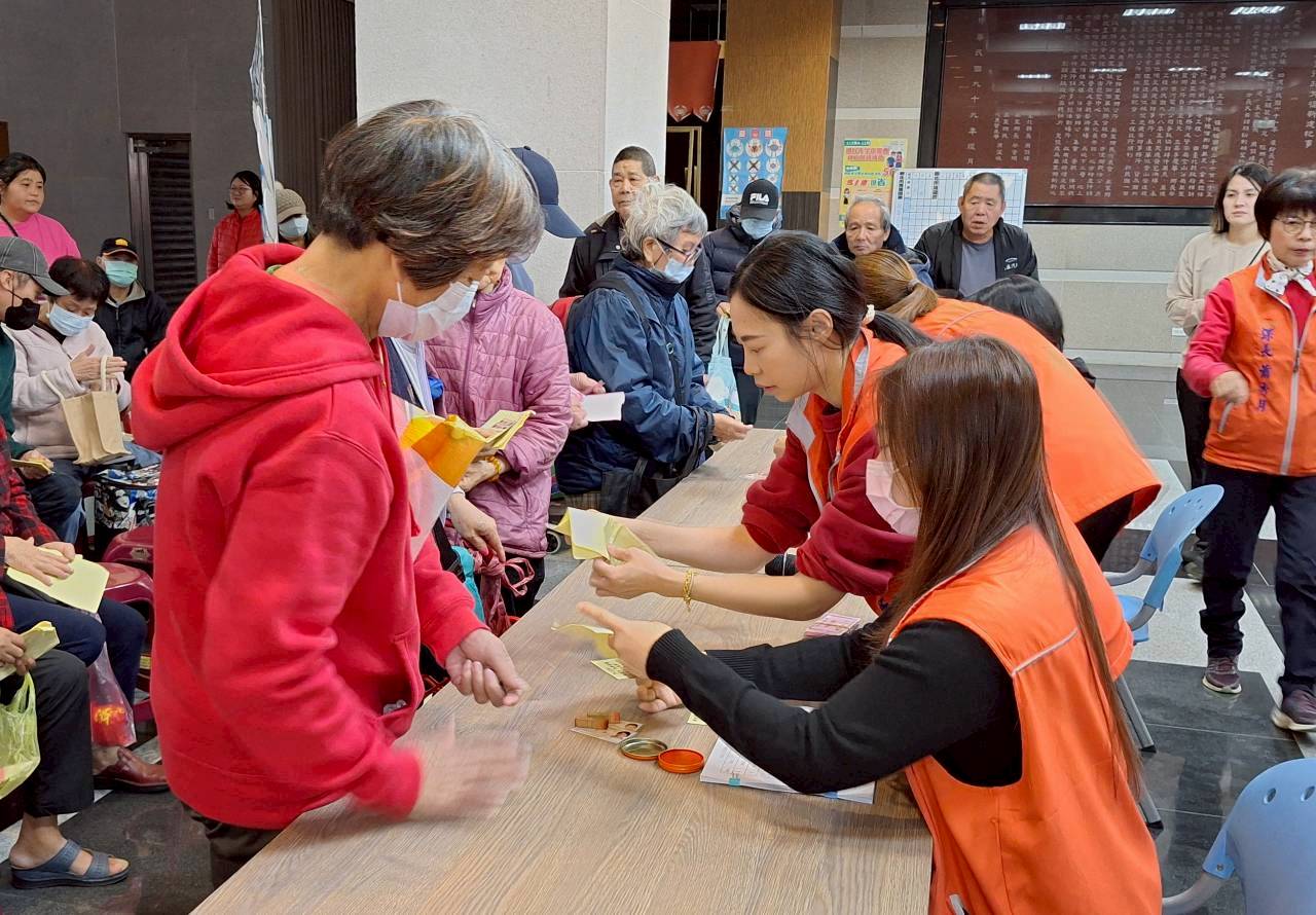 114年「歲末寒冬送暖物資發放活動」-4