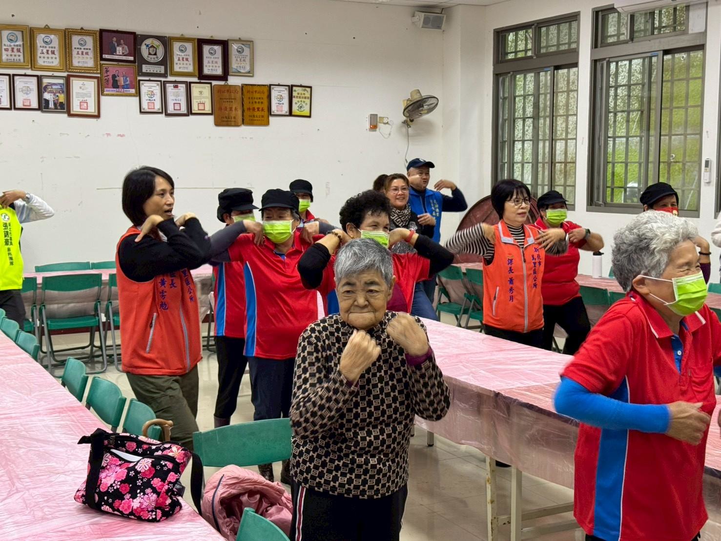 崁脚里社區照顧關懷據點揭牌啟用-9