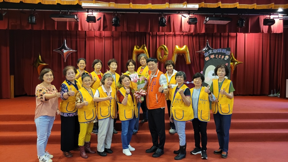 112年度萬里區公所志工大會暨聯誼慶生活動(共6張)